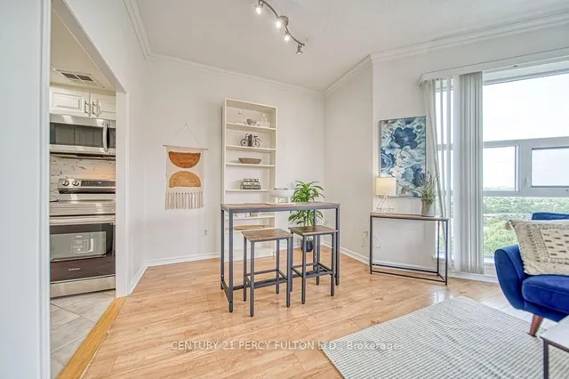 Additional image 8 of 20 Dean Park Rd Unit 1215