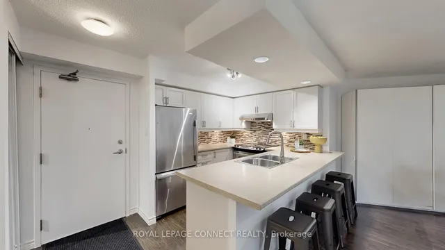 Additional image 16 of 801 King St Unit 601