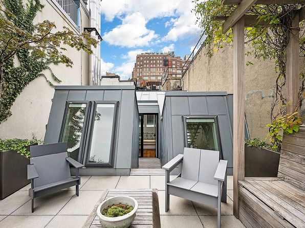 304 W 18th St, New York, NY 10011