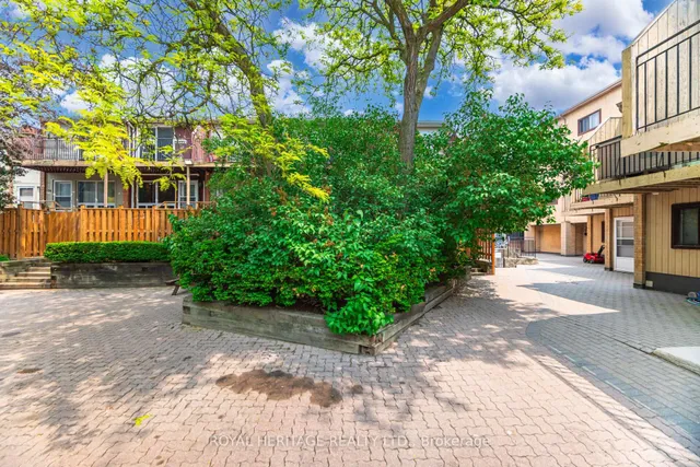 1209 Queen St Unit 39