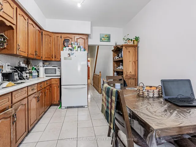 Additional image 8 of 85 Gladstone Ave