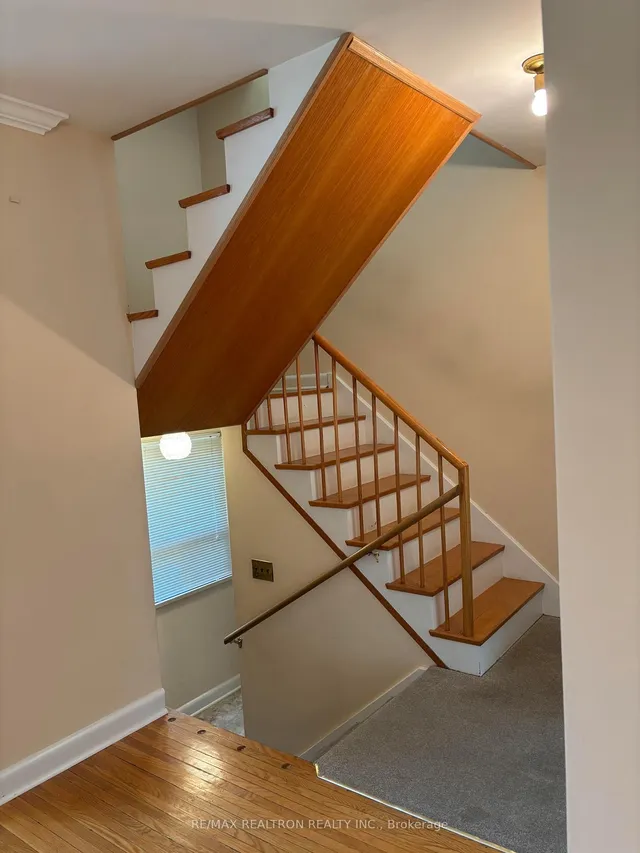 Additional image 10 of 104 Barber Greene Rd