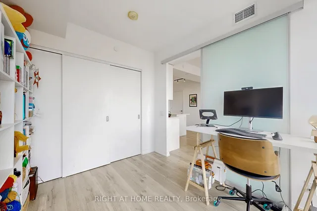 Additional image 10 of 55 Ontario St Unit 1601