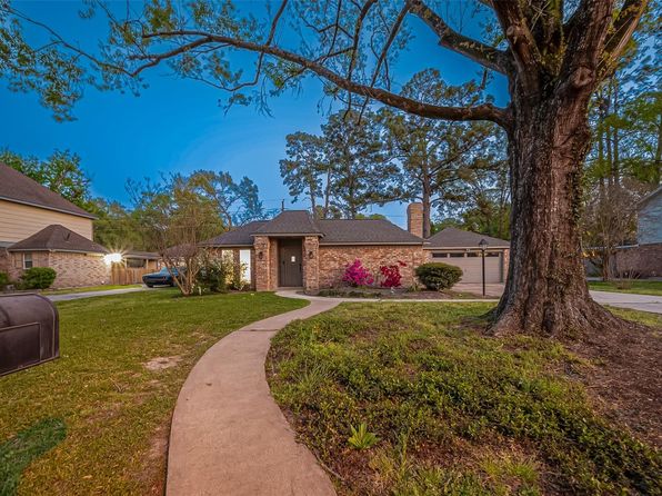 4815 El Salvador Dr, Houston, TX 77066