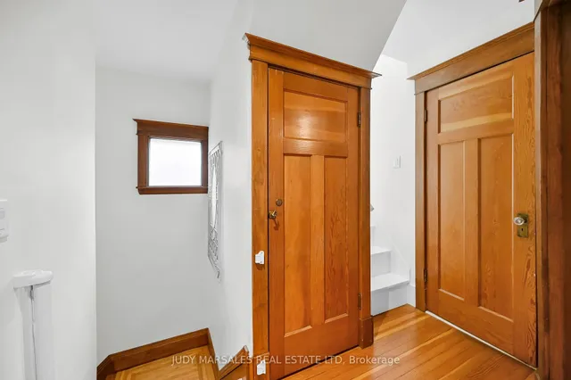 Additional image 32 of 62 Kensington Ave