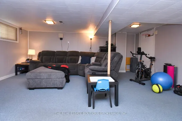 Additional image 29 of 206 Crockett St