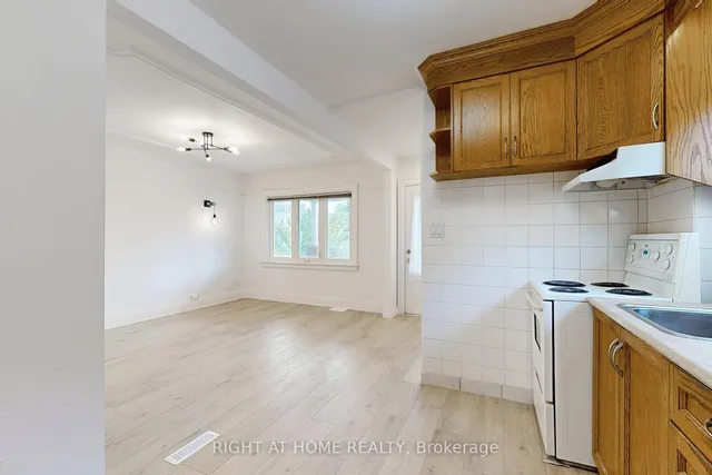 Additional image 14 of 57 Chamberlain Ave