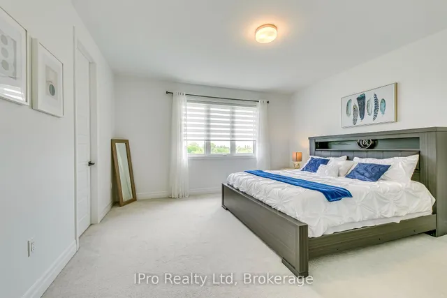 Additional image 27 of 1472 Varelas Passage