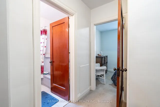 Additional image 4 of 204 Emerald St