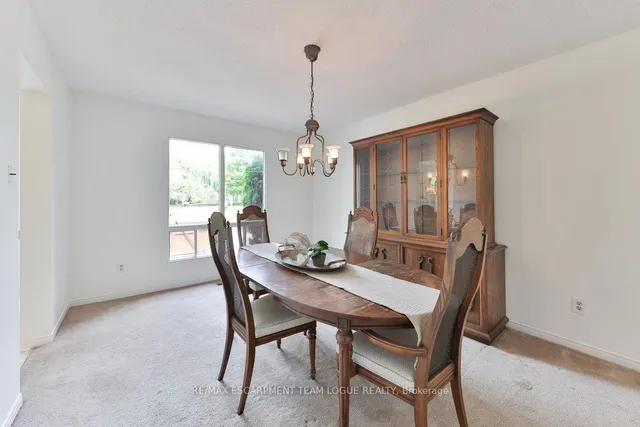 Additional image 8 of 2046 PARKLANE Cres