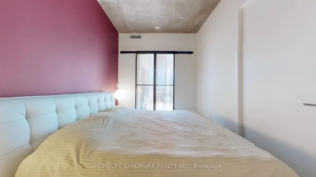 Additional image 25 of 23 Brant St Unit 712