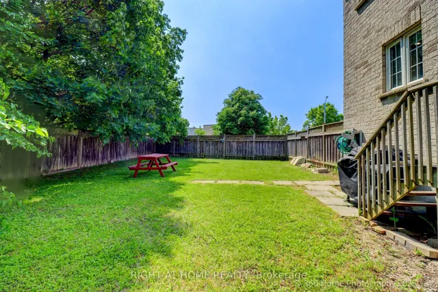 Additional image 19 of 1 Birchcrest Crt