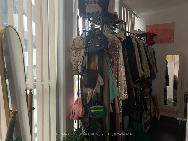 Additional image 23 of 32 Davenport Rd Unit 901