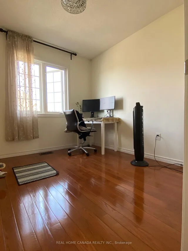 Additional image 17 of 370 Stonehenge Dr Unit 2