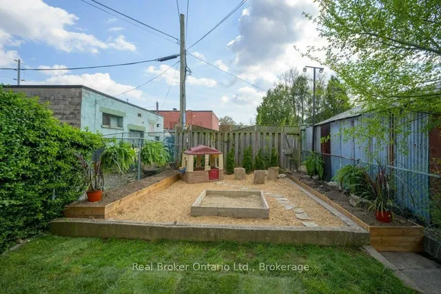 Additional image 35 of 11 Melbourne St