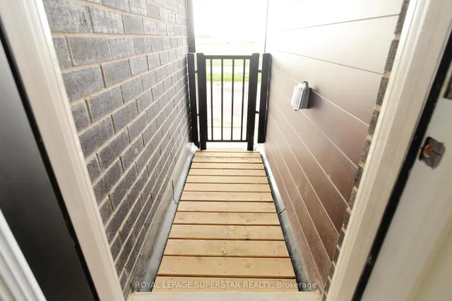 Additional image 16 of 94 Donald Ficht Cres