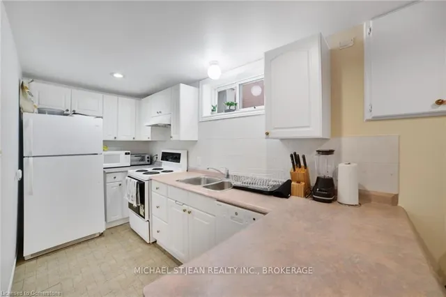 Additional image 5 of 39 Sterling St