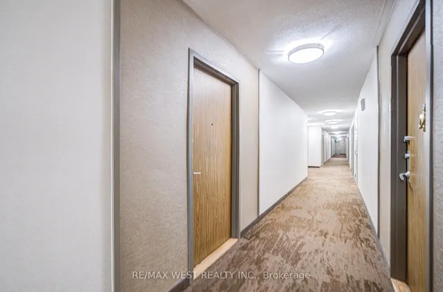 Additional image 15 of 44 Longbourne Dr Unit 606