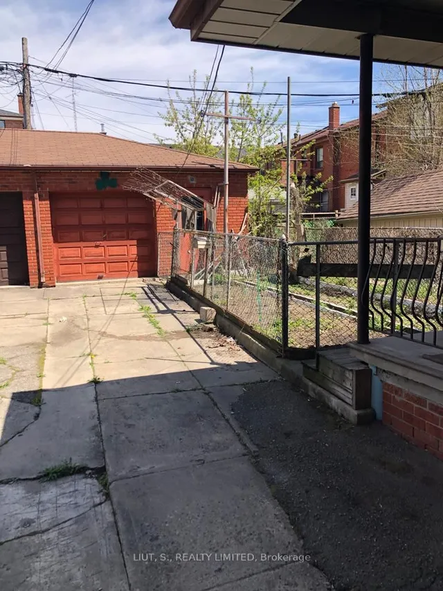 Additional image 15 of 1945 Dufferin St