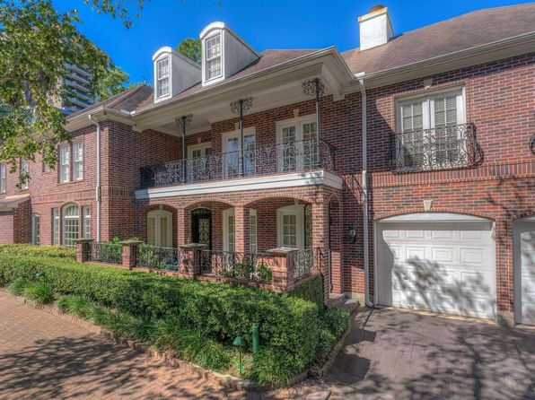 74 Briar Hollow Ln, Houston, TX 77027