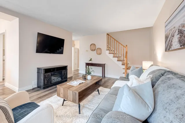 Additional image 7 of 33 Town House Cres