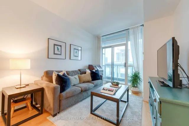 Additional image 10 of 231 Fort York Blvd Unit 722