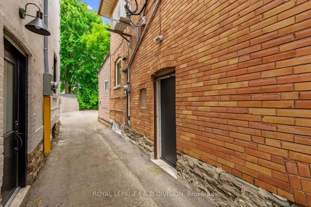 Additional image 27 of 256 Mortimer Ave