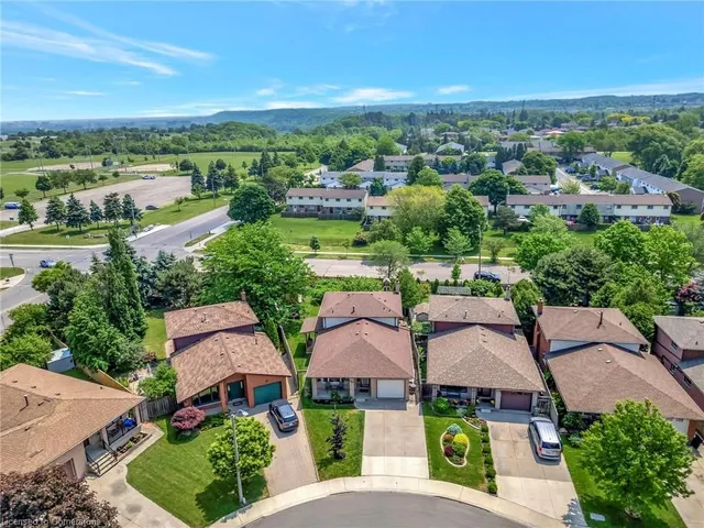 Additional image 2 of 182 Solomon Cres