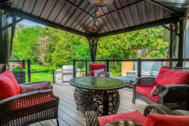 Additional image 39 of 979 Garden Lane