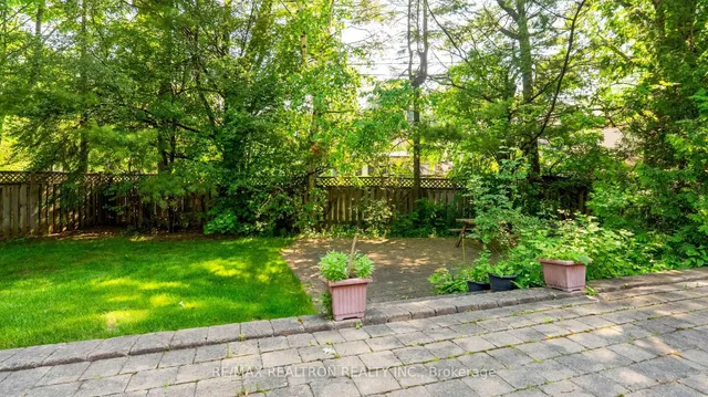 Additional image 49 of 46 Hurlingham Cres