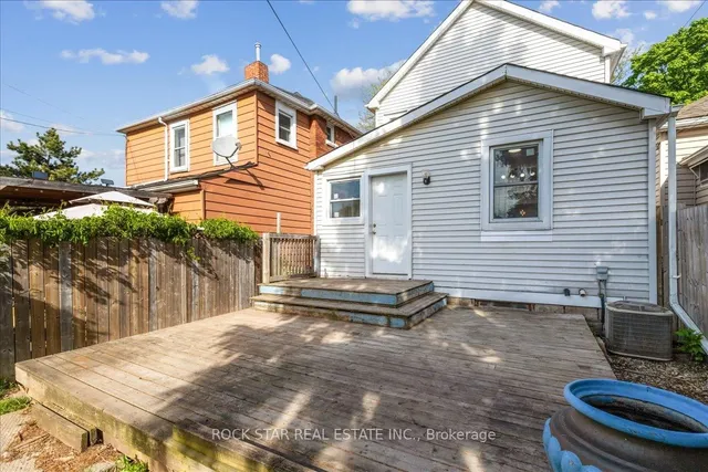 Additional image 44 of 223 Weir St