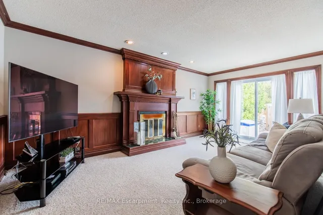 Additional image 5 of 461 Golden Oak Dr