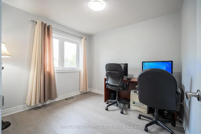 Additional image 26 of 56 Hood Cres