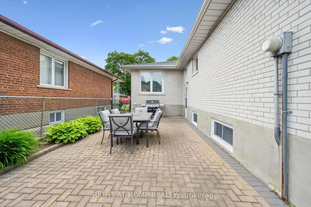 Additional image 37 of 90 Clement Rd