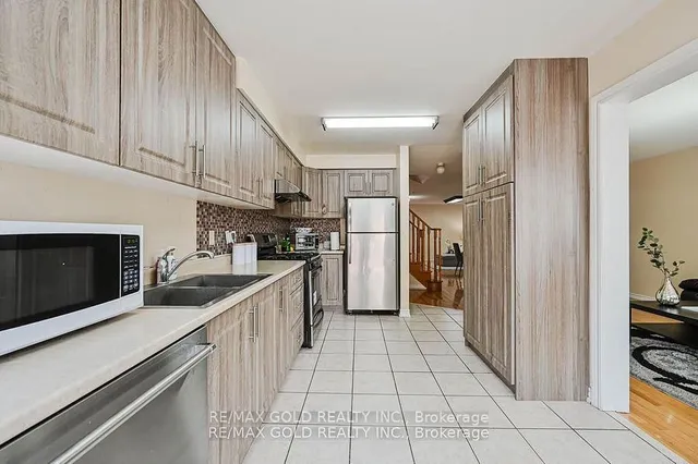 Additional image 11 of 11 Caversham Dr