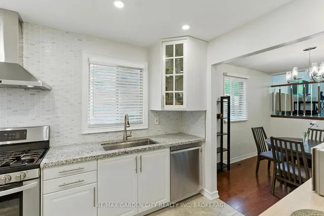 Additional image 6 of 101 Winter Gardens Tr