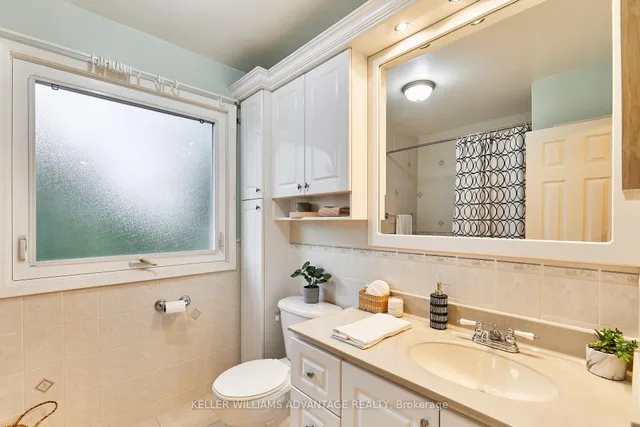 Additional image 27 of 53 Regency Sq