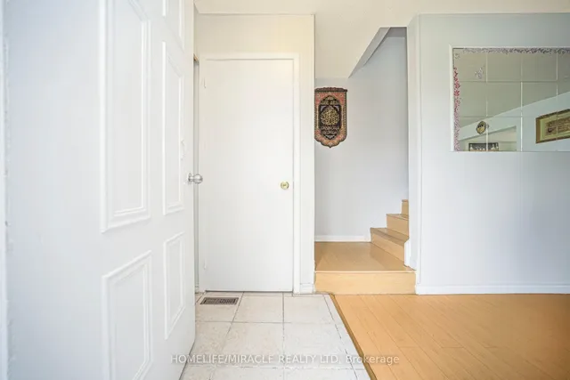 Additional image 4 of 35 Horseley Hill Dr