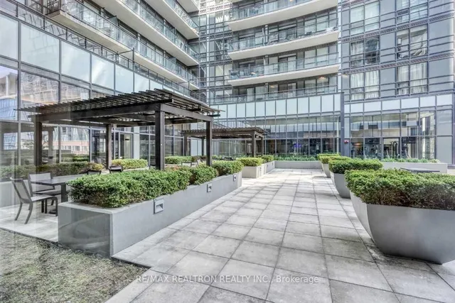 Additional image 36 of 460 Adelaide St Unit 951