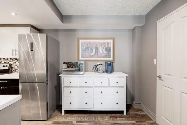 Additional image 12 of 120 Duke St Unit 808