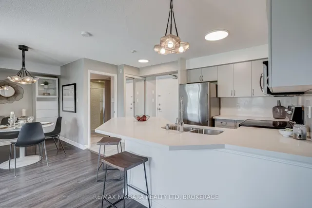 Additional image 13 of 872 Sheppard Ave Unit 313