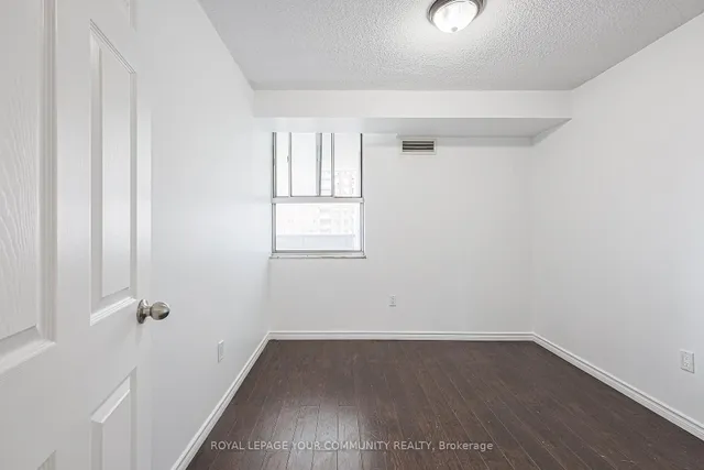 Additional image 23 of 10 Tobermory Dr Unit 1011