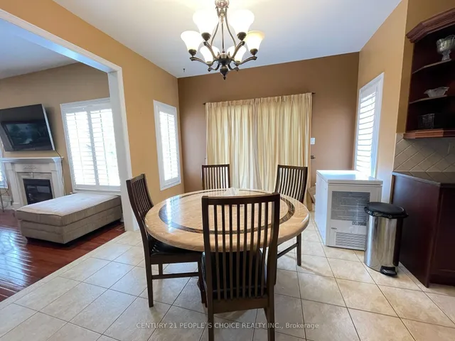 Additional image 8 of 128 Mount Royal Circ