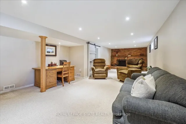 Additional image 34 of 68 Greenwood St