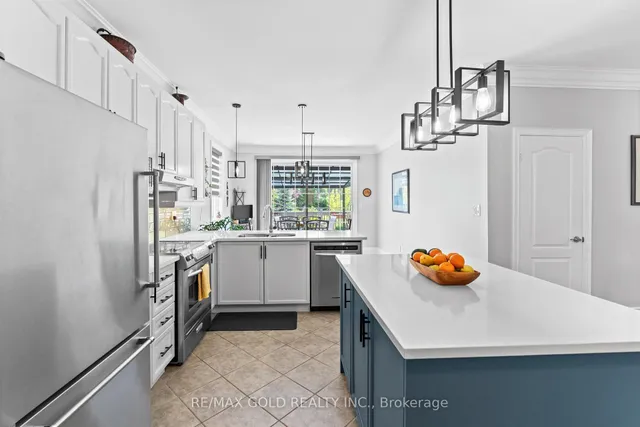 Additional image 16 of 36 Slipneedle St