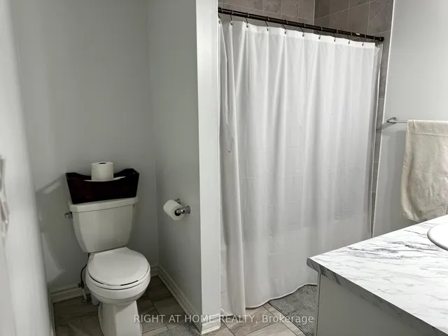 Additional image 18 of 72 Ayers Cres