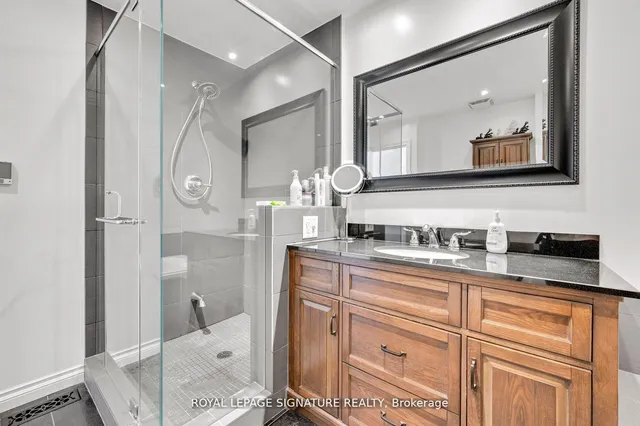 Additional image 30 of 385 The East Mall Unit 49