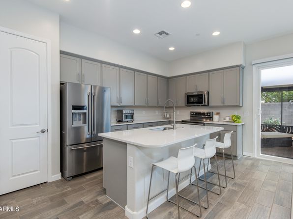 3045 N 37th Way, Phoenix, AZ 85018