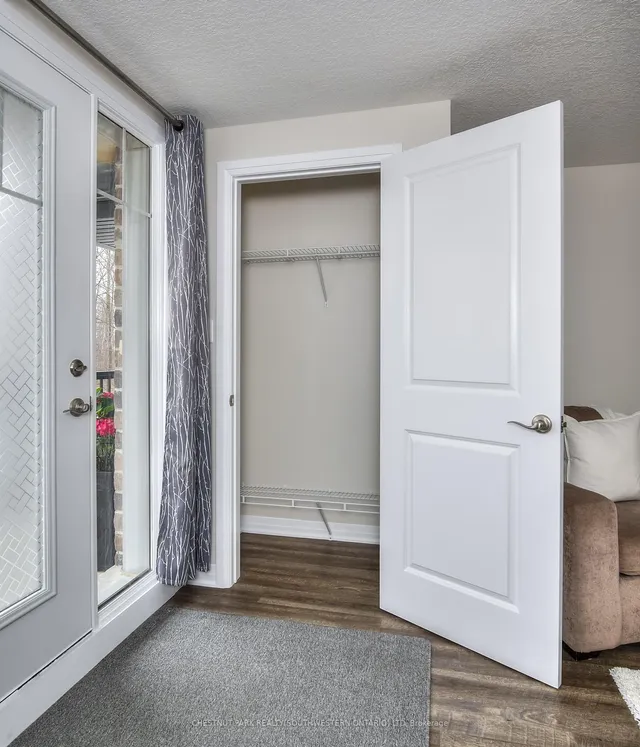 Additional image 6 of 1989 Ottawa St Unit 30F