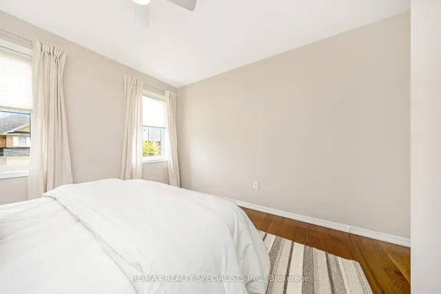 Additional image 34 of 435 Zuest Cres